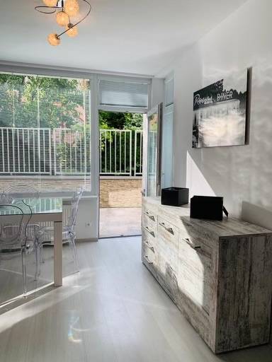 Prodazha 2-komnatnaya, 2-komnatnaya, Palisády, Bratislava - Staré Mest