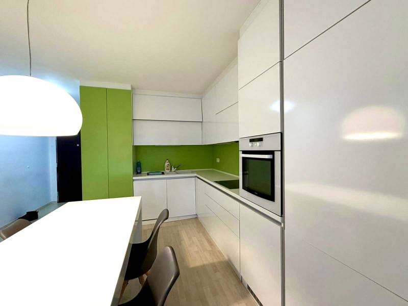 Arenda 3-komnatnaya, 3-komnatnaya, Bajkalská, Bratislava - Nové Mesto,