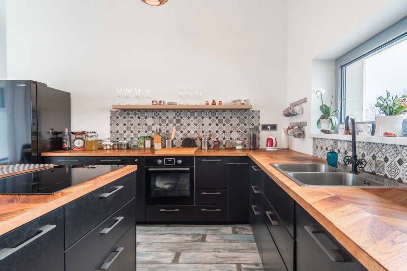 Prodazha , , Nagy Lajos király, Mosonmagyaróvár, Hungary