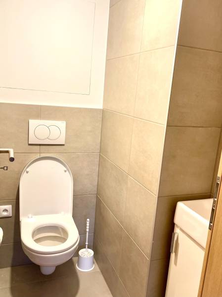 Prodazha 3-komnatnaya, 3-komnatnaya, Rudroffova, Bratislava - Rača, Sl