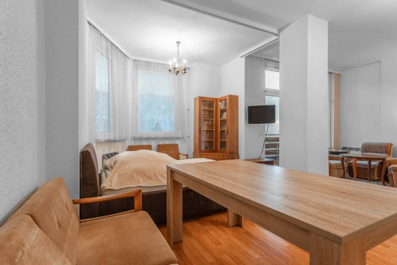 Prodazha 1-komnatnaya, 1-komnatnaya, Gläserstraße, Neunkirchen, Austri