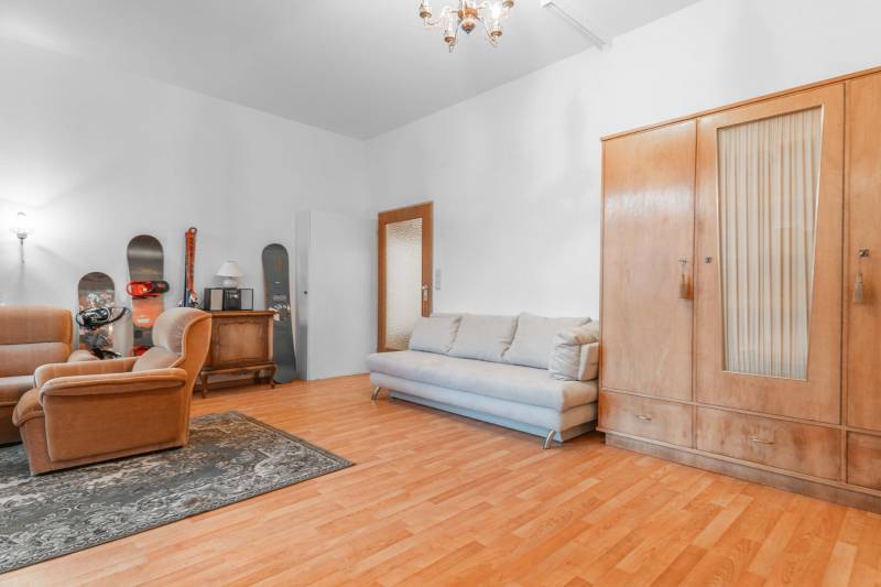 Prodazha 1-komnatnaya, 1-komnatnaya, Gläserstraße, Neunkirchen, Austri