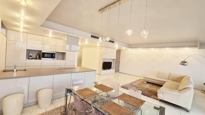 Arenda 3-komnatnaya, 3-komnatnaya, Dvořákovo nábrežie, Bratislava - St