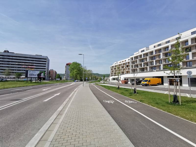 Prodazha Garazhi, Garazhi, Eduarda Wenzla, Bratislava - Rača, Slovakia