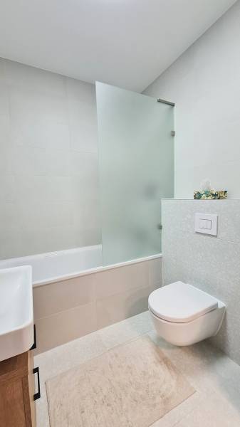 Prodazha 2-komnatnaya, 2-komnatnaya, Mlynské nivy, Bratislava - Ružino