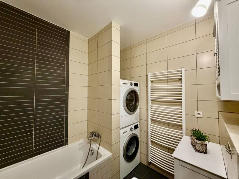 Arenda 3-komnatnaya, 3-komnatnaya, Bajkalská, Bratislava - Nové Mesto,