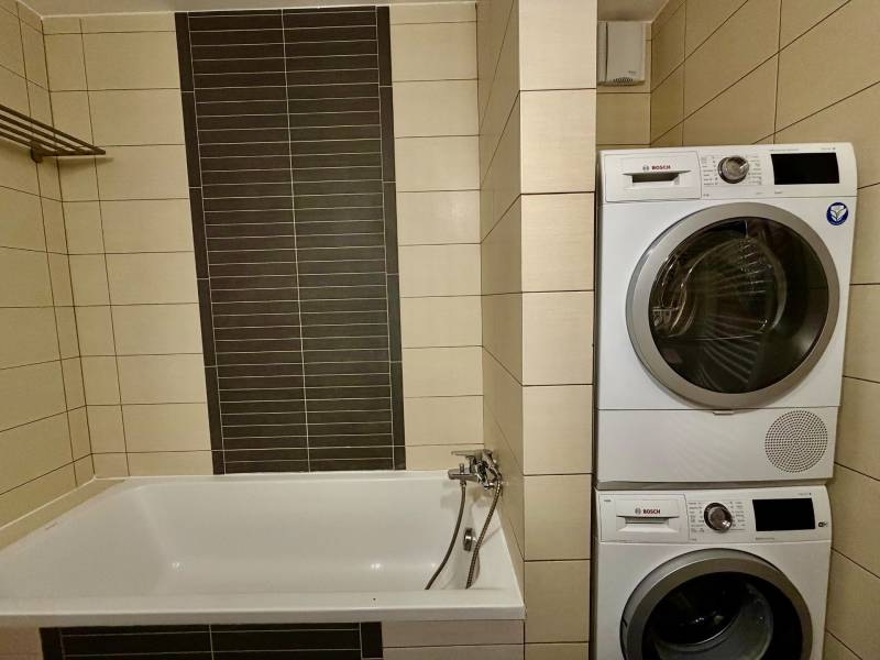 Arenda 3-komnatnaya, 3-komnatnaya, Bajkalská, Bratislava - Nové Mesto,