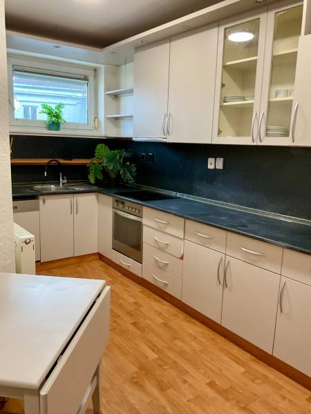 Arenda 3-komnatnaya, 3-komnatnaya, Špitálska, Bratislava - Staré Mesto