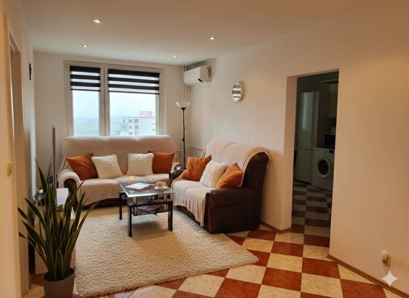 Prodazha 3-komnatnaya, 3-komnatnaya, Lietavská, Bratislava - Petržalka