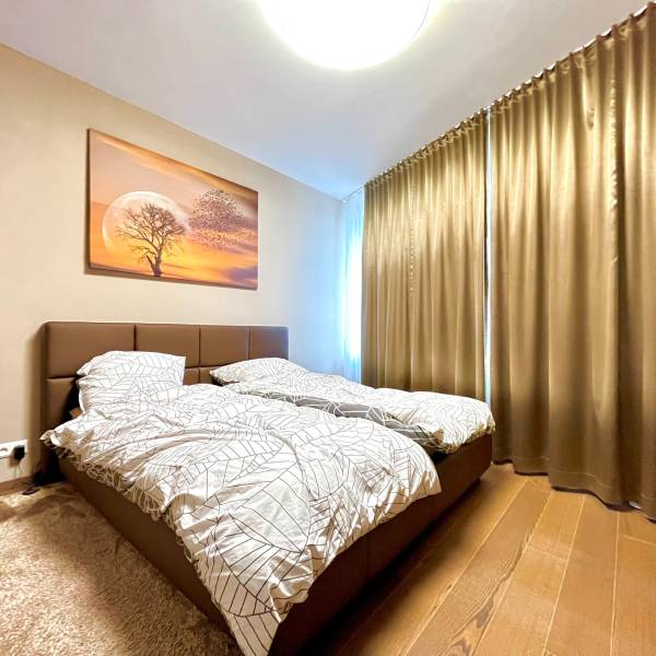 Arenda 3-komnatnaya, 3-komnatnaya, Továrenská, Bratislava - Staré Mest