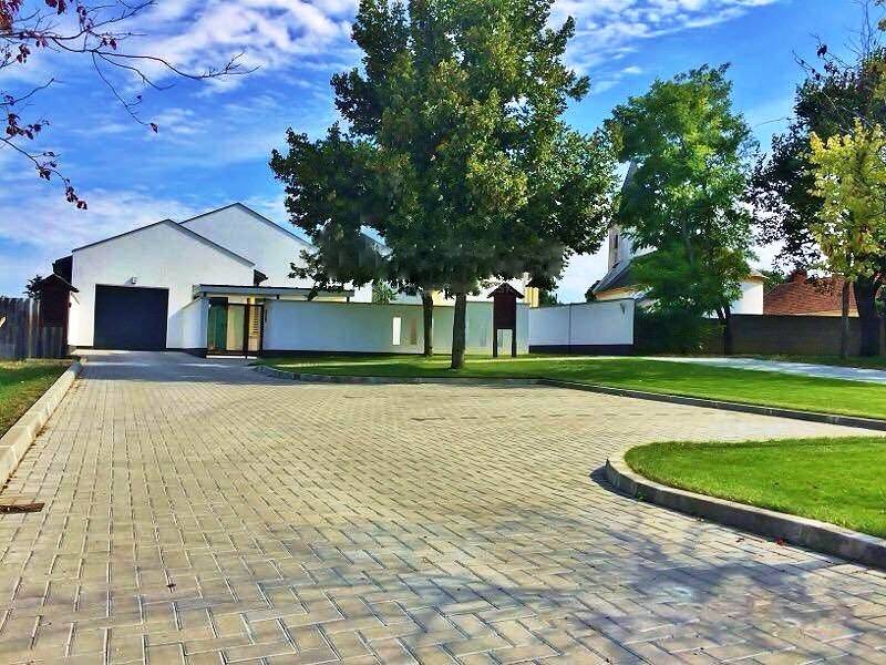 Prodazha CHastnye-doma, CHastnye-doma, Mosonmagyaróvár, Hungary