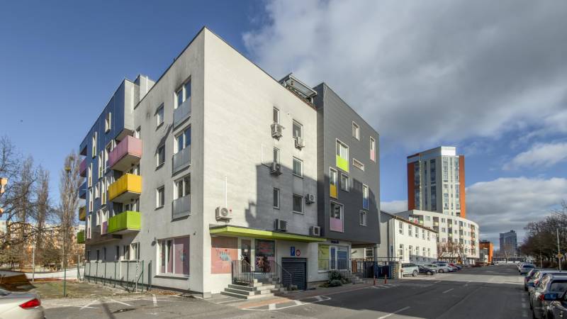 Prodazha 2-komnatnaya, 2-komnatnaya, Údernícka, Bratislava - Petržalka