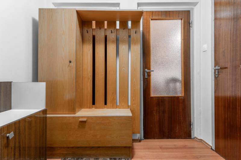 Prodazha 3-komnatnaya, 3-komnatnaya, Sídlisko M. Corvina, Dunajská Str