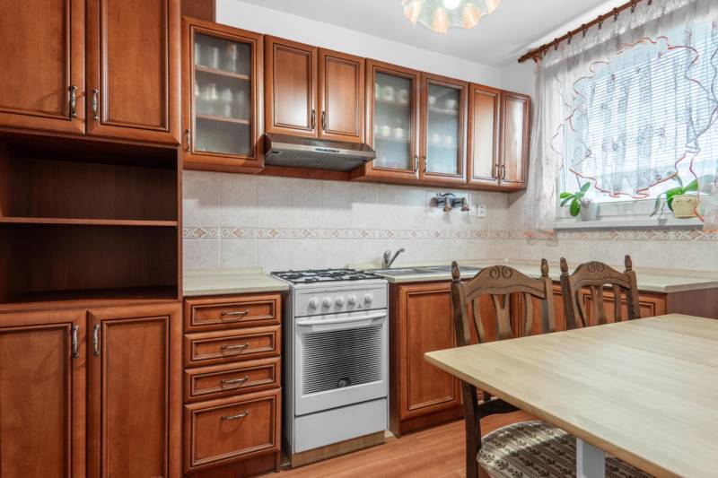 Prodazha 3-komnatnaya, 3-komnatnaya, Sídlisko M. Corvina, Dunajská Str