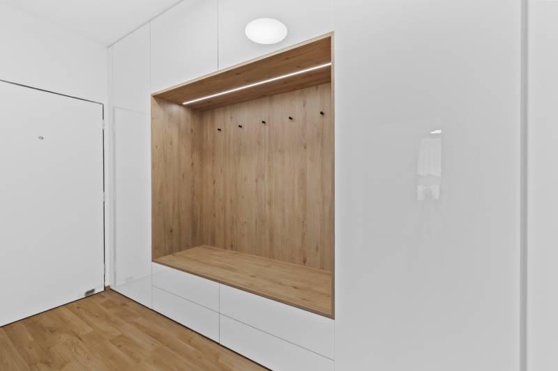 Prodazha 4-komnatnaya, 4-komnatnaya, Bajkalská, Bratislava - Ružinov, 