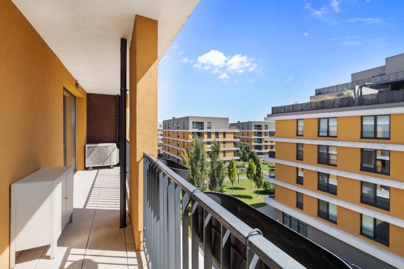 Prodazha 4-komnatnaya, 4-komnatnaya, Bajkalská, Bratislava - Ružinov, 