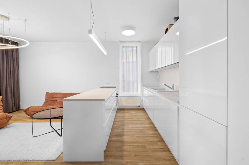 Prodazha 4-komnatnaya, 4-komnatnaya, Bajkalská, Bratislava - Ružinov, 