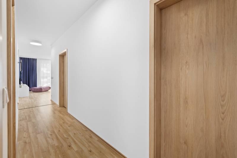 Prodazha 4-komnatnaya, 4-komnatnaya, Bajkalská, Bratislava - Ružinov, 