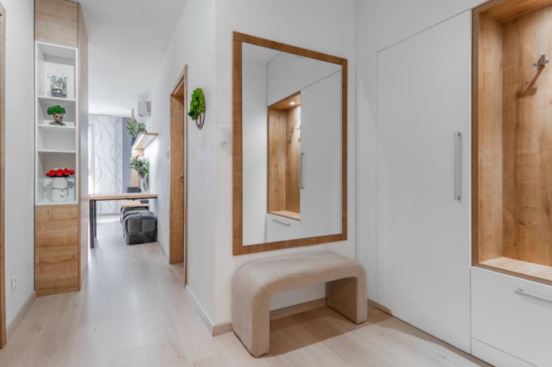 Prodazha 2-komnatnaya, 2-komnatnaya, Pri Hrubej lúke, Bratislava - Dúb