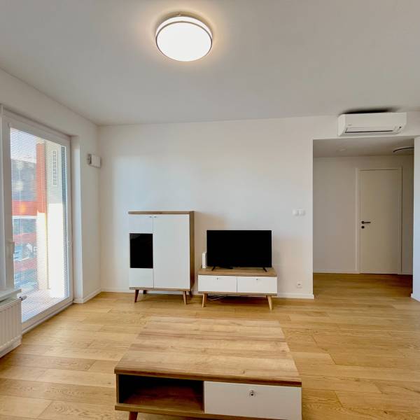 Arenda 2-komnatnaya, 2-komnatnaya, sukennicka, Bratislava - Ružinov, S