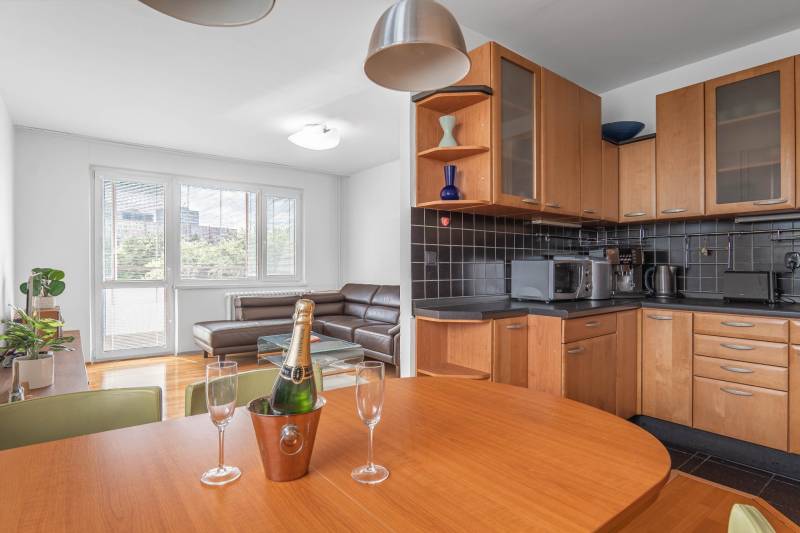 Prodazha 4-komnatnaya, 4-komnatnaya, Janka Alexyho, Bratislava - Dúbra