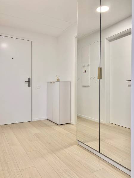 Arenda 2-komnatnaya, 2-komnatnaya, Továrenská, Bratislava - Staré Mest