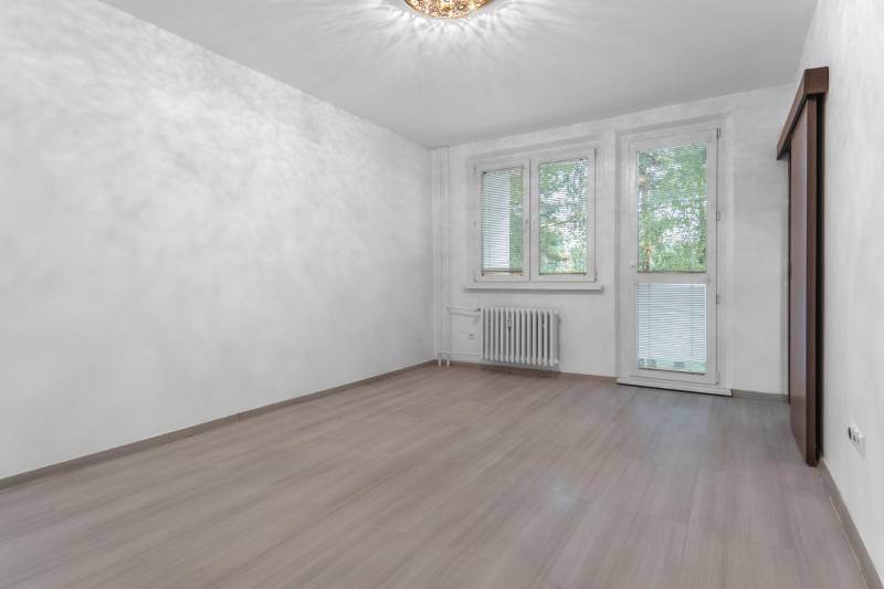 Prodazha 3-komnatnaya, 3-komnatnaya, Gallayova, Bratislava - Dúbravka,