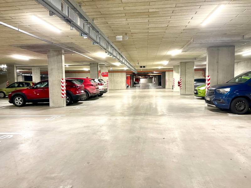 Prodazha 3-komnatnaya, 3-komnatnaya, Rudroffova, Bratislava - Rača, Sl