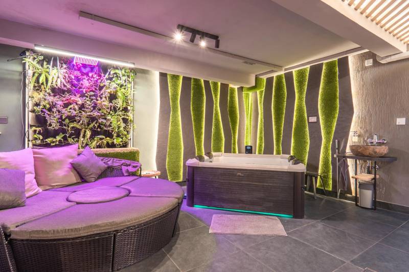 Prodazha 3-komnatnaya, 3-komnatnaya, Námestie 1.mája, Bratislava - Sta