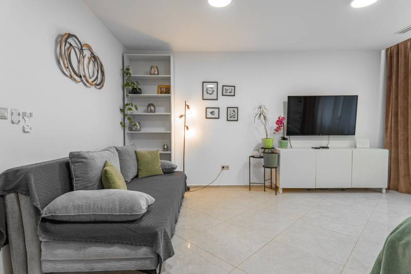 Prodazha 2-komnatnaya, 2-komnatnaya, Námestie 1.mája, Bratislava - Sta