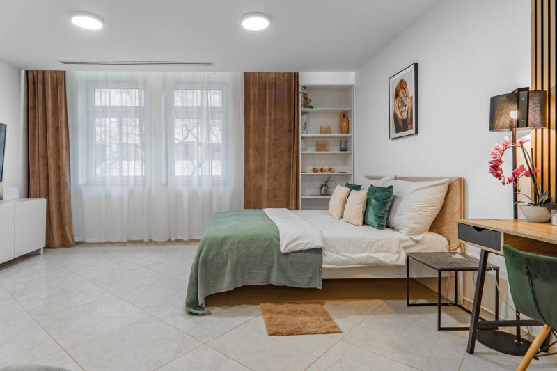 Prodazha 2-komnatnaya, 2-komnatnaya, Námestie 1.mája, Bratislava - Sta