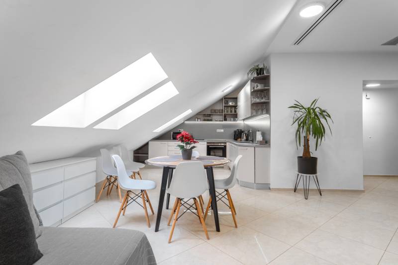 Prodazha 2-komnatnaya, 2-komnatnaya, Námestie 1.mája, Bratislava - Sta