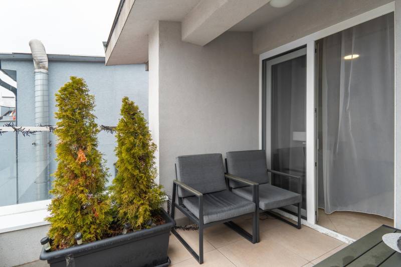 Prodazha 2-komnatnaya, 2-komnatnaya, Námestie 1.mája, Bratislava - Sta