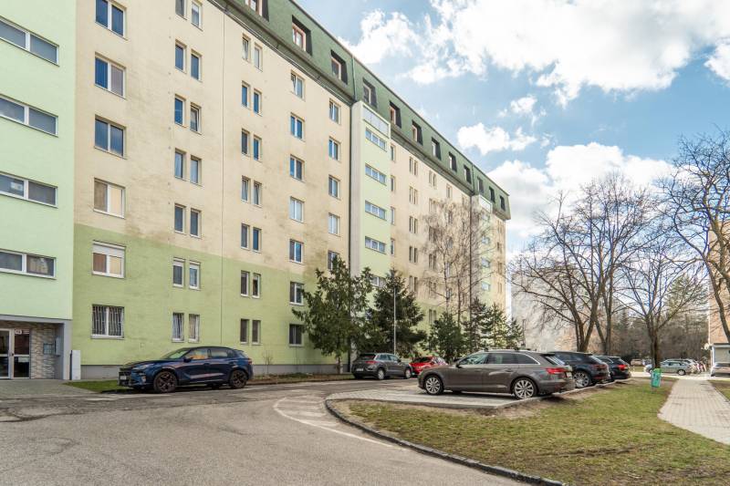 Уютная 1,5-комнатная квартира в Ружинове, Братислава