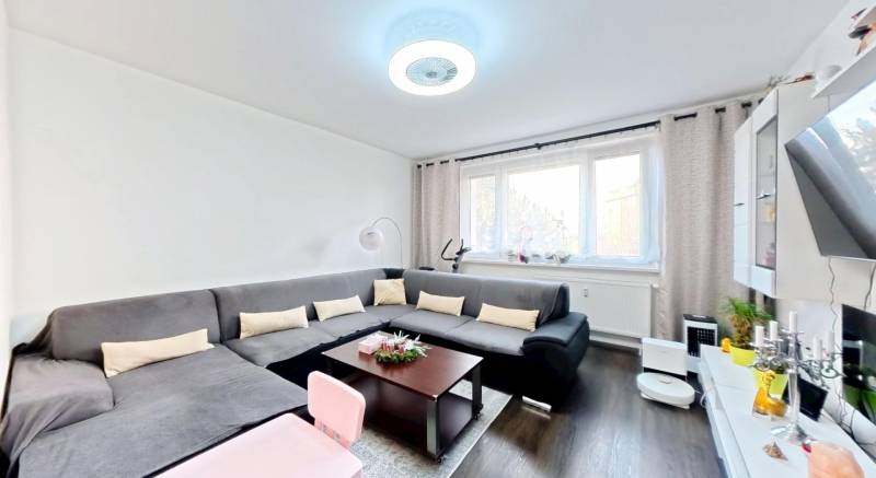 Prodazha 4-komnatnaya, 4-komnatnaya, Vyšehradská 23, Bratislava - Petr