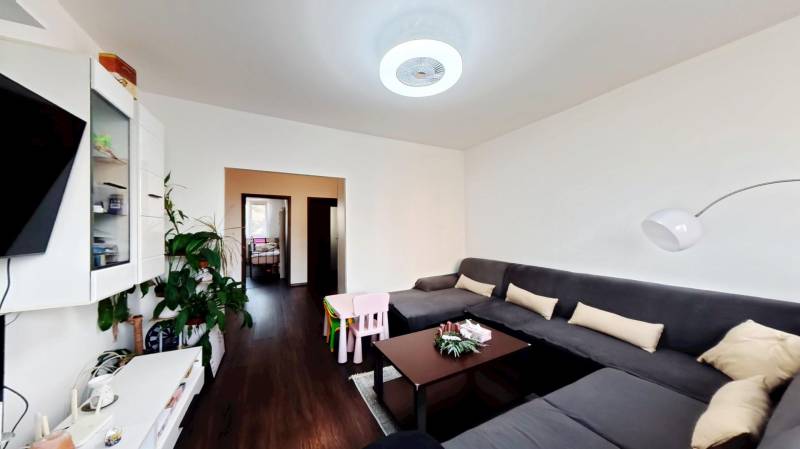 Prodazha 4-komnatnaya, 4-komnatnaya, Vyšehradská 23, Bratislava - Petr