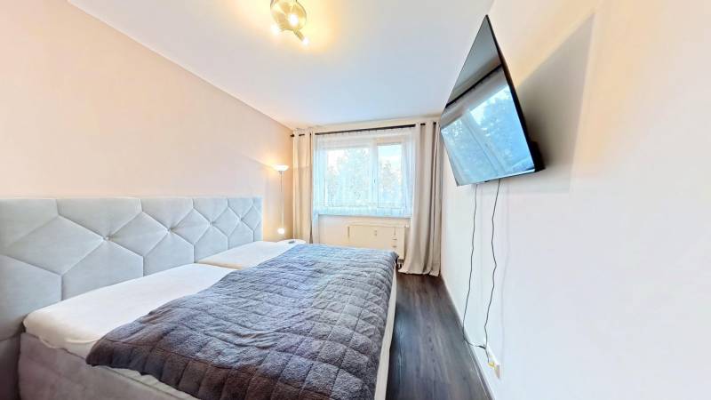 Prodazha 4-komnatnaya, 4-komnatnaya, Vyšehradská 23, Bratislava - Petr