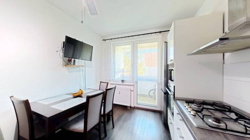 Prodazha 4-komnatnaya, 4-komnatnaya, Vyšehradská 23, Bratislava - Petr