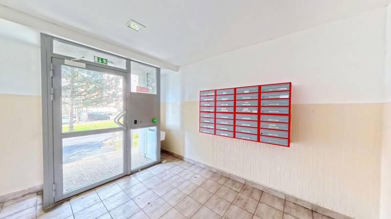 Prodazha 4-komnatnaya, 4-komnatnaya, Vyšehradská 23, Bratislava - Petr