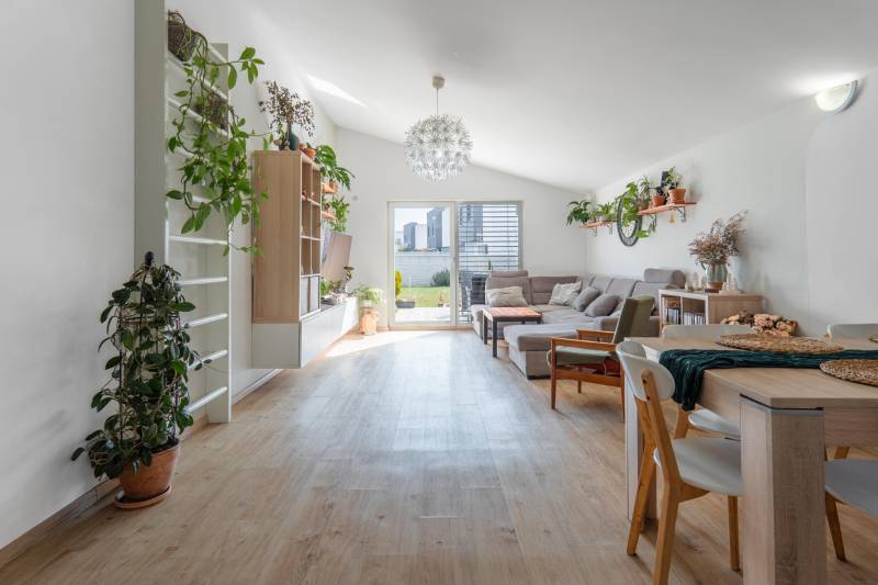 Prodazha CHastnye-doma, CHastnye-doma, Dlhá, Pezinok, Slovakia