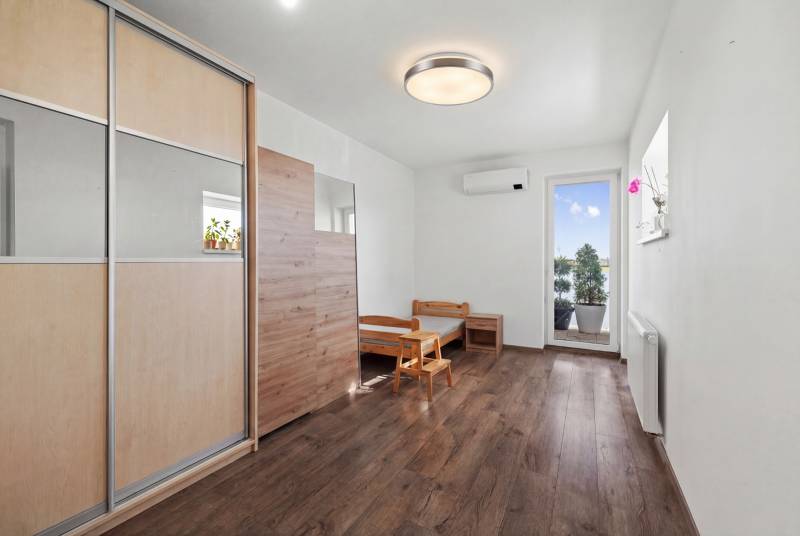 Prodazha 3-komnatnaya, 3-komnatnaya, Ružová, Senec, Slovakia