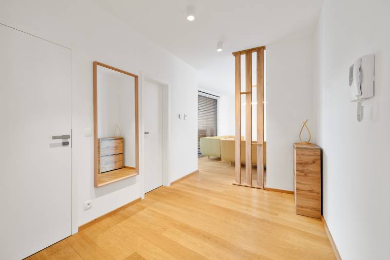 Arenda 3-komnatnaya, 3-komnatnaya, Kozia, Bratislava - Staré Mesto, Sl