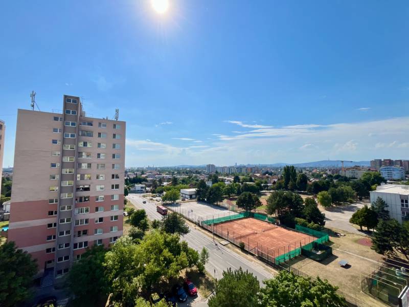 Arenda 3-komnatnaya, 3-komnatnaya, Korytnická, Bratislava - Podunajské