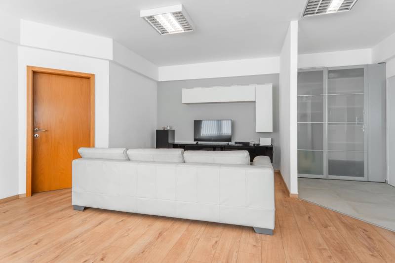 Prodazha 3-komnatnaya, 3-komnatnaya, Trnavská cesta, Bratislava - Ruži