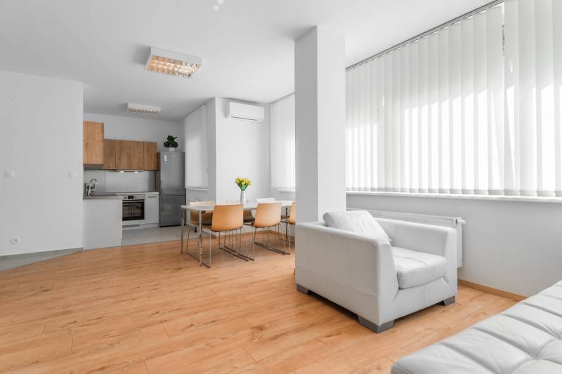 Prodazha 3-komnatnaya, 3-komnatnaya, Trnavská cesta, Bratislava - Ruži