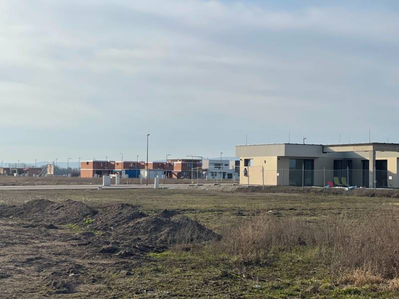 Prodazha Uchastki-prozhivanie, Uchastki-prozhivanie, Senec, Slovakia