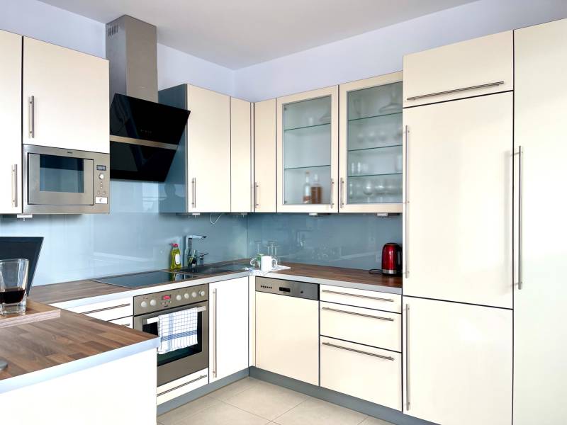 Arenda 3-komnatnaya, 3-komnatnaya, Plynárenská, Bratislava - Ružinov, 