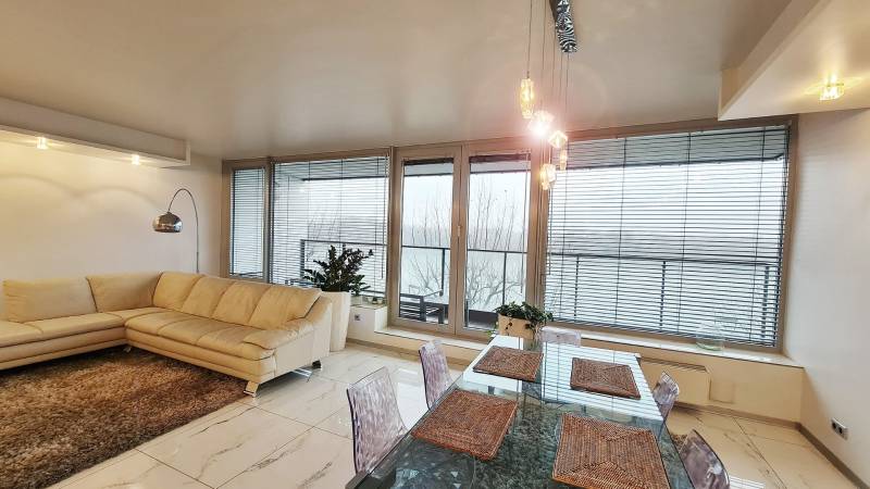 Arenda 3-komnatnaya, 3-komnatnaya, Dvořákovo nábrežie, Bratislava - St