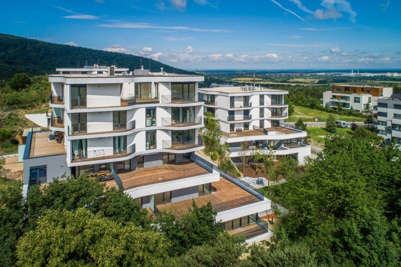 Prodazha 4-komnatnaya, 4-komnatnaya, Martina Granca, Bratislava - Dúbr