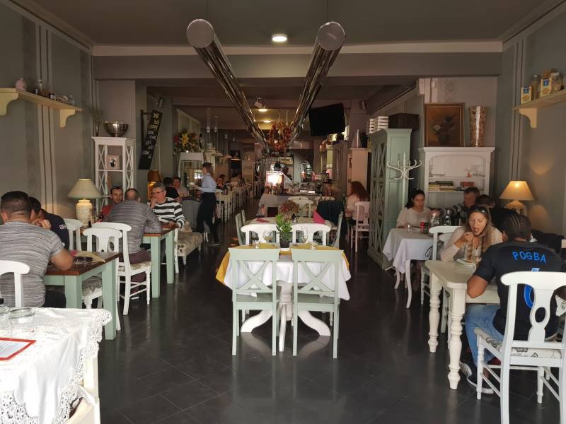 Prodazha Torgovye-pomeshchenija, Torgovye-pomeshchenija, Obchodná, Bra